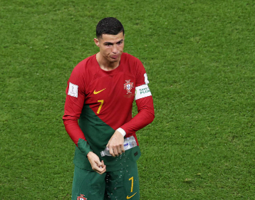 Bức Tường Sắt Đá! Tại Sao CR7 Không Chỉ Ghi Bàn Mà Còn Giữ Sạch Lưới?!